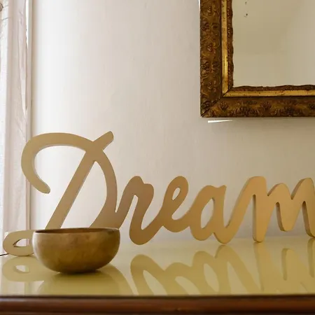 Apartment Guesthost - Marconi Airport Cozy Dream Flat