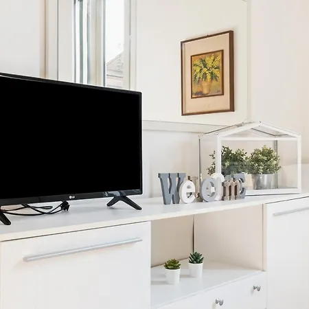 Guesthost - Marconi Airport Cozy Dream Flat Apartman *